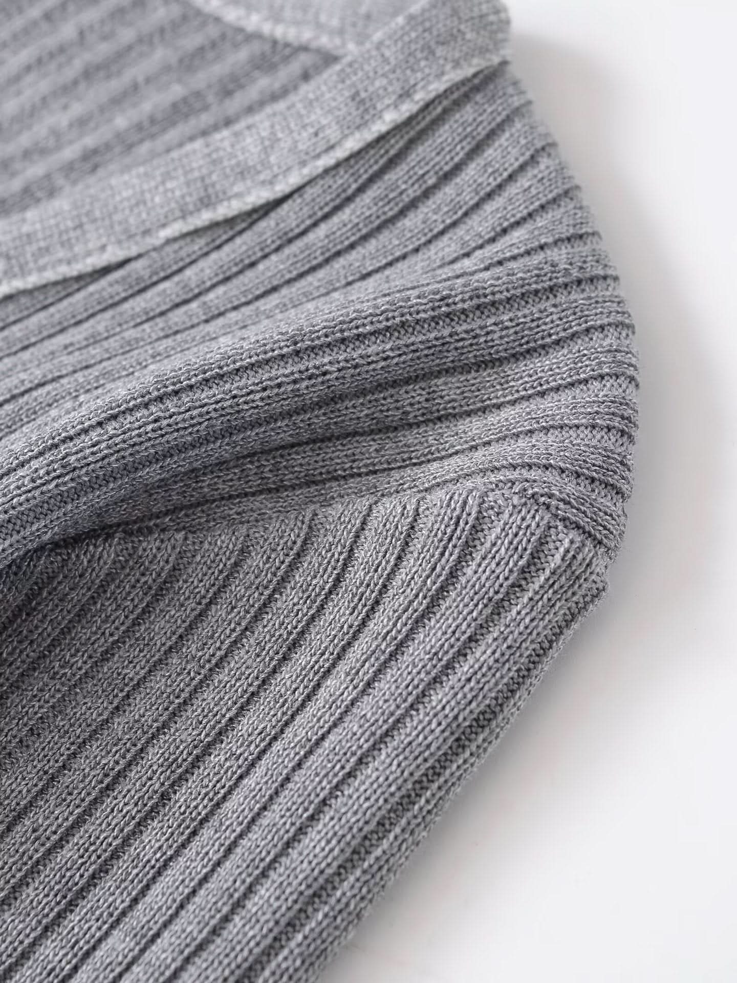 Slim fit V-neck long sleeved layered decoration