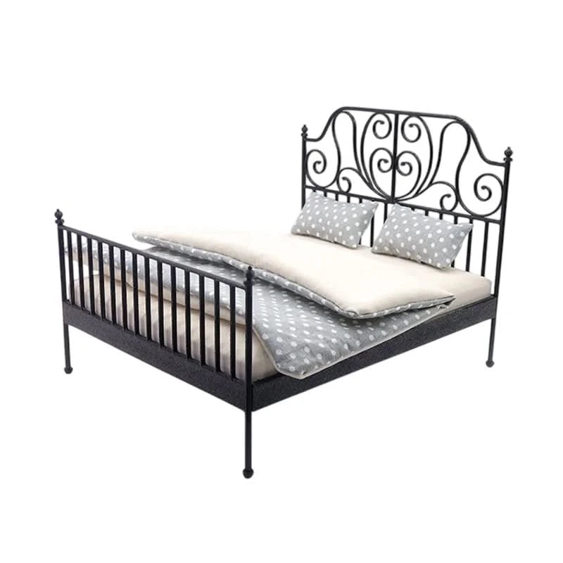 1/12 Dollhouse Simulation European Bed With Mattress Pillow Quilt Doll Home Iron Art Double Bed Bedroom Furniture Decoration Toy