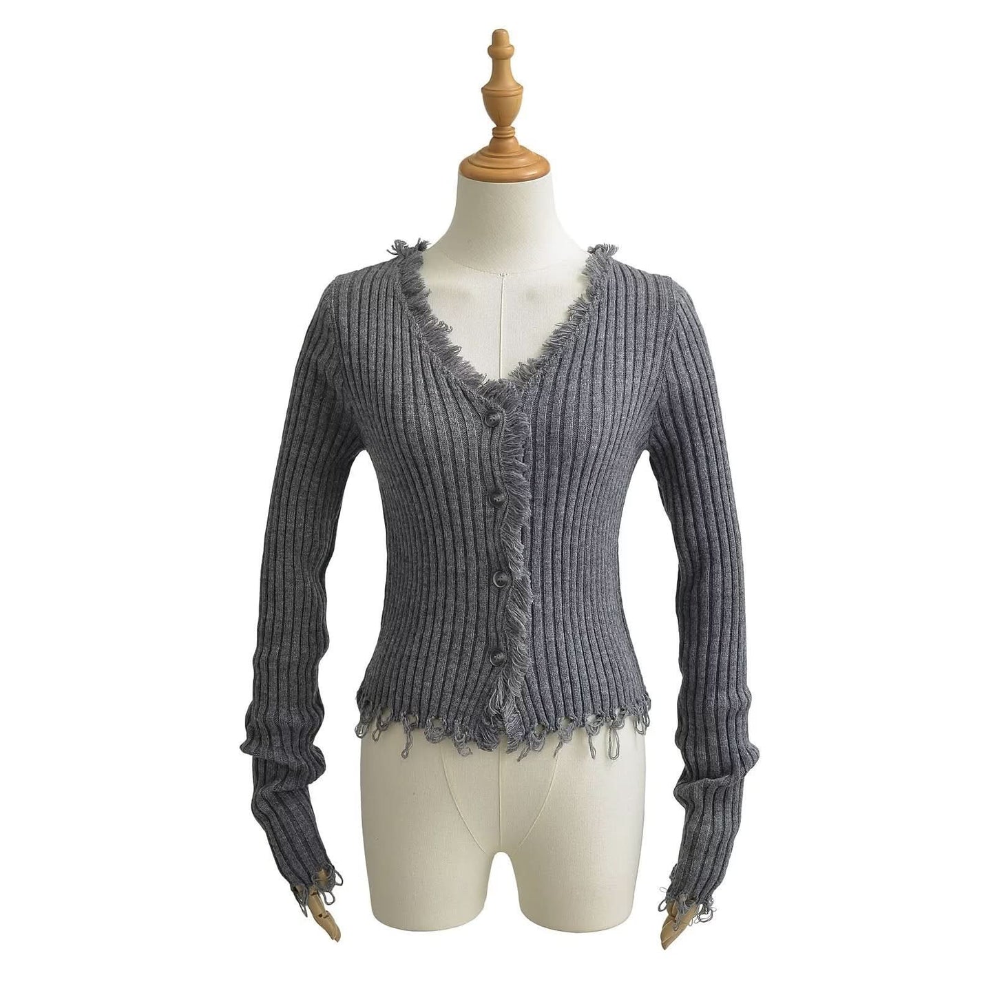 V-neck single breasted slim fit sweater