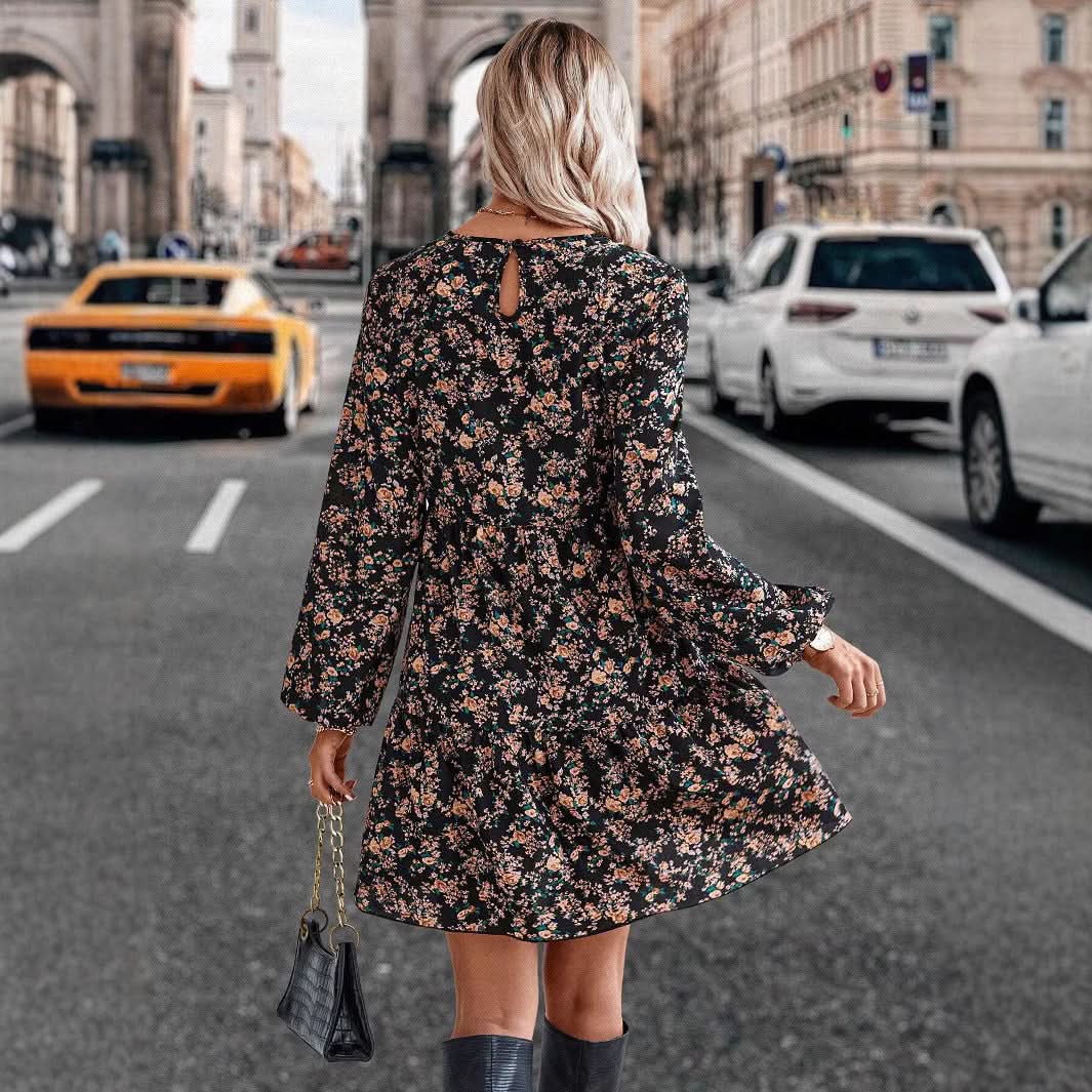 Modisches bedrucktes Langarmkleid mit Knopf, lockerer Passform, Herbststil