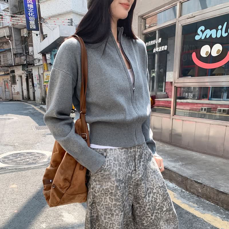 Chic Zippered Knit Cardigan Coat for Women, Long Sleeve, Stand Collar, Short Length