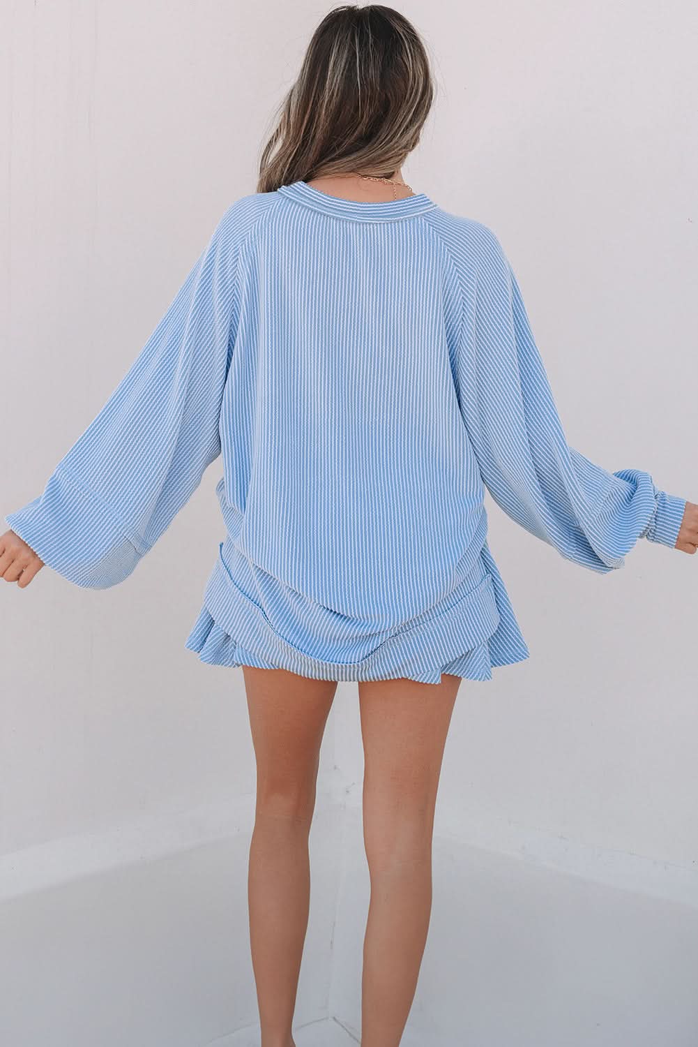 Sky Blue Corded Laternenärmel Top mit hoher Taille Rüschen Mini Skort Set