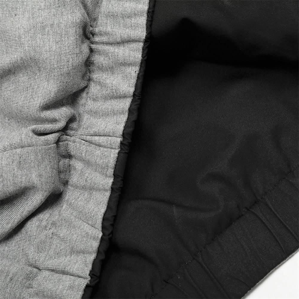 Wear a high neck jacket on both sides for sports
