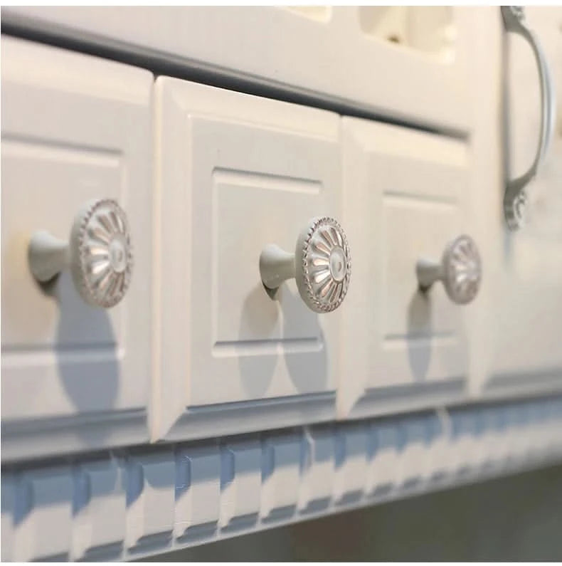 KAK Zinc Aolly Ivory White Cabinet Handles Kitchen Cupboard Door Pulls Drawer Knobs European Fashion Furniture Handle Hardware