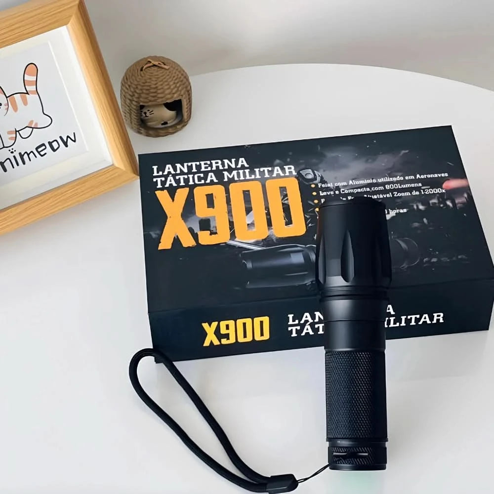 Lanterna X900 Tática Militar com Bateria Recarregável Zoom Longe Alcance Função Strobo
