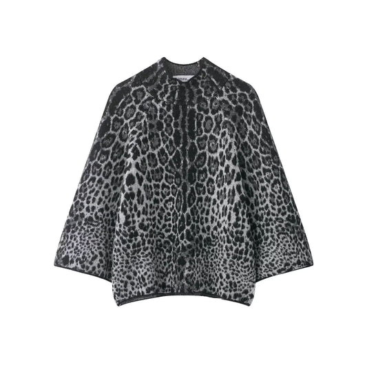 Jacquard wide sleeved knitted sweater