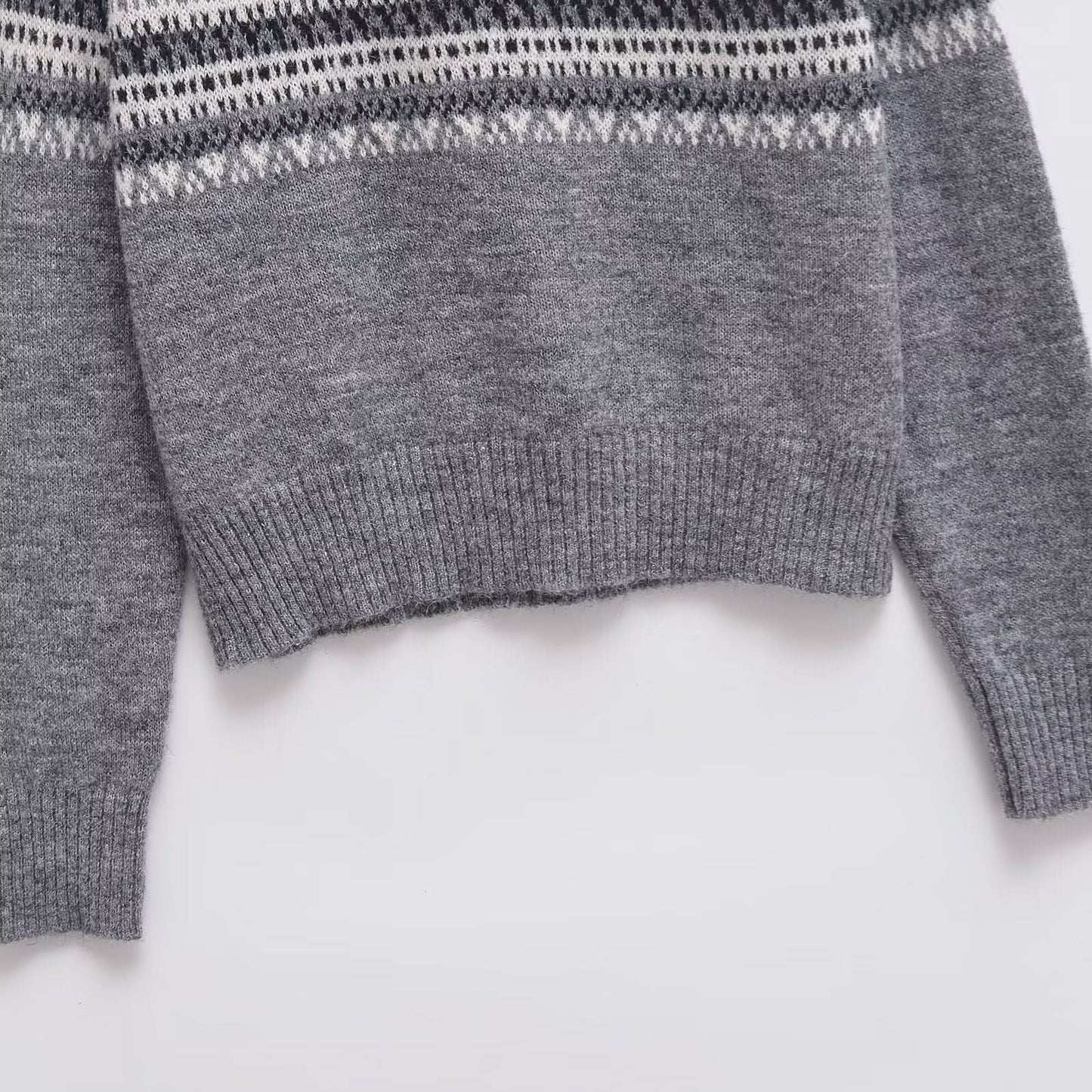 Lazy style casual knitted sweater