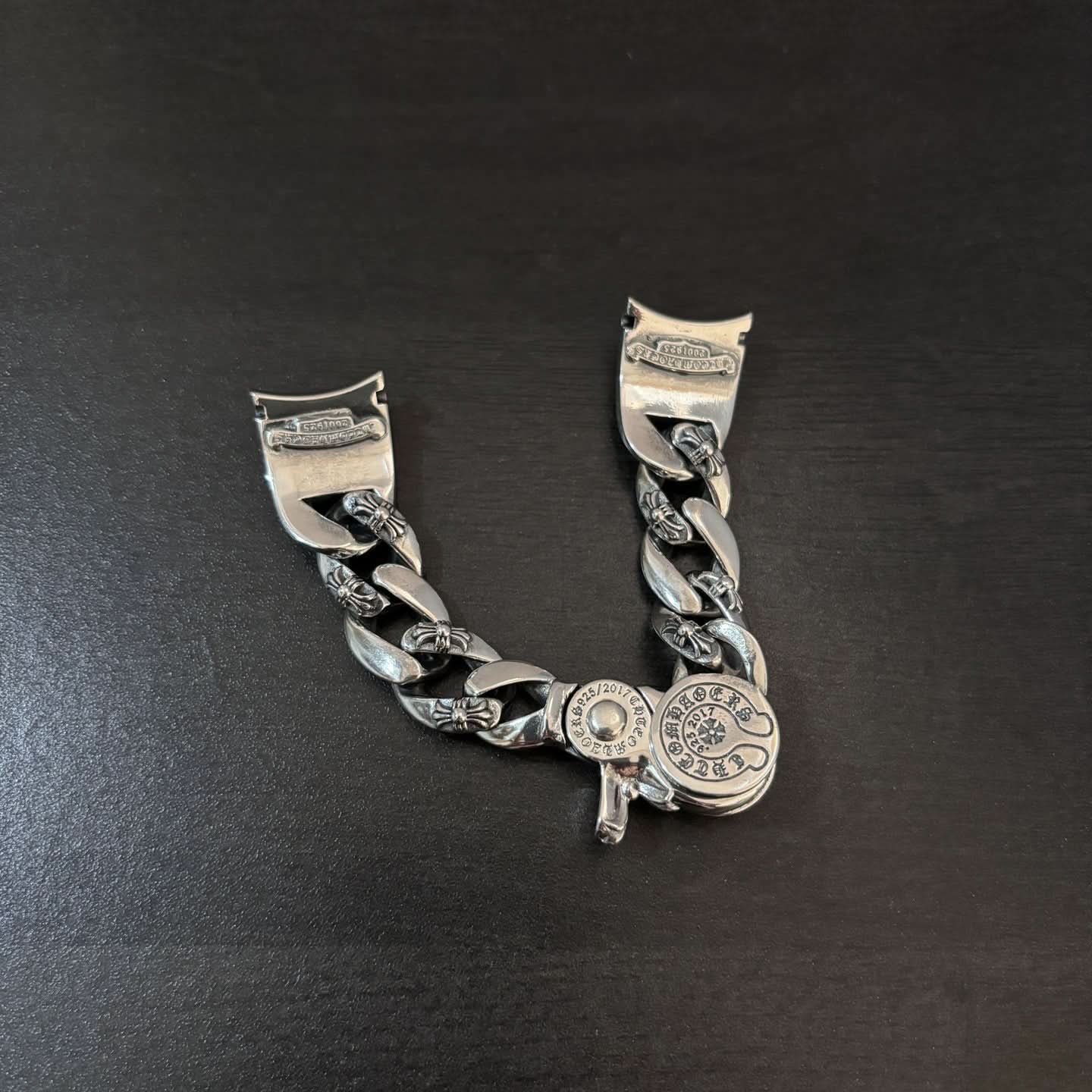 Versilbertes Strass-Hexagramm-Uhrenarmband für Herren, modisches und einzigartiges Retro-Punk-Stilschnallenband, Unisex-Universal-elegantes Design