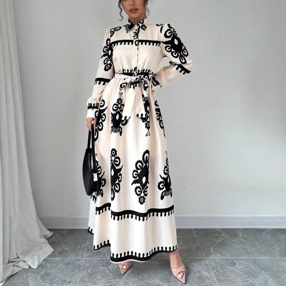 Bedrucktes Wickelkleid im A-Linien-Schnitt