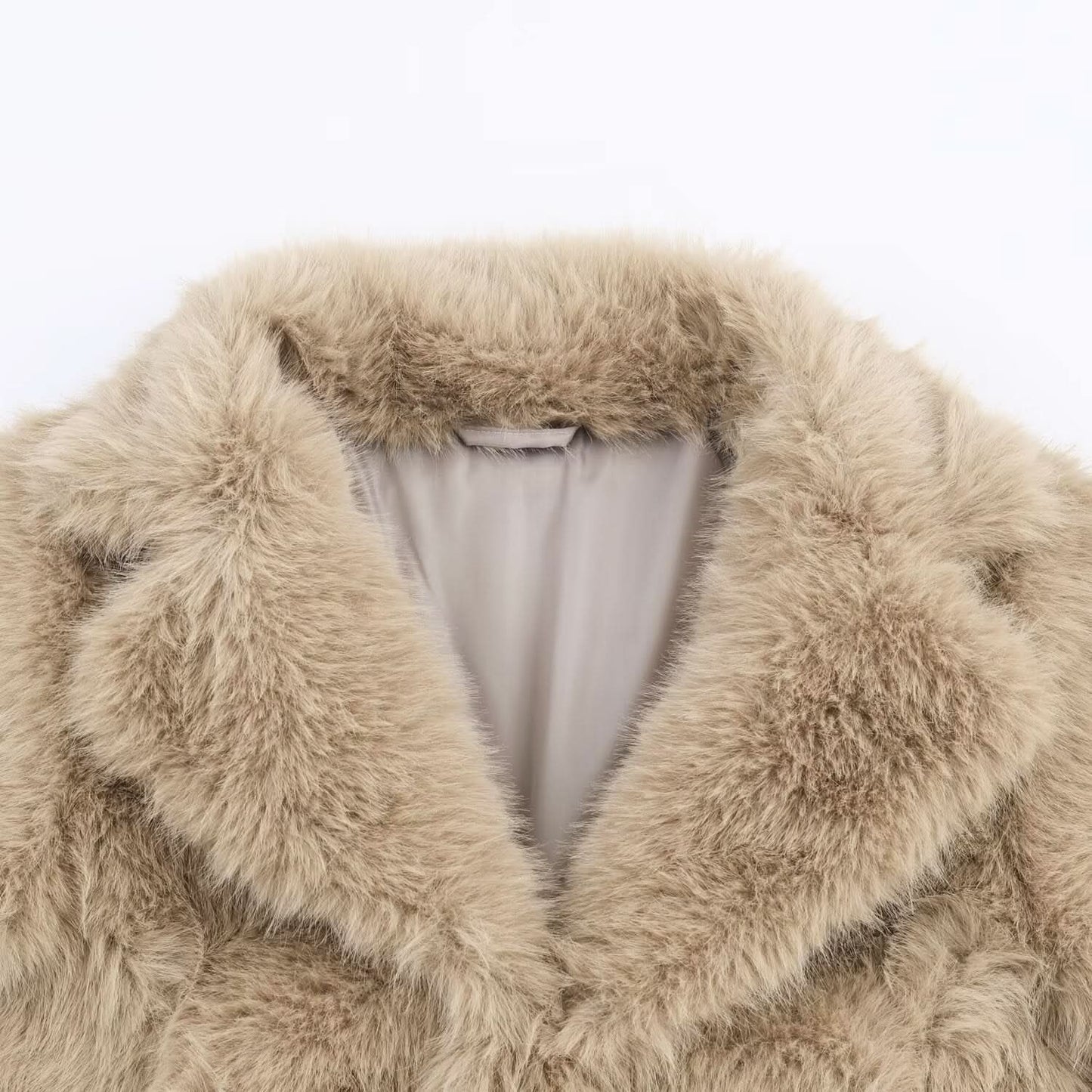 Kurze Jacke in Kunstpelzoptik