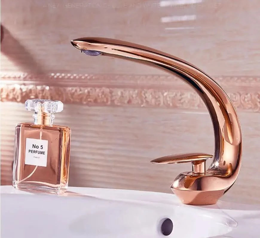 Rose Gold Basin Faucet Modern Bathroom Sink Mixer Tap Brass Wash basin Faucet Single Handle Single Hole  Crane For Bathroom