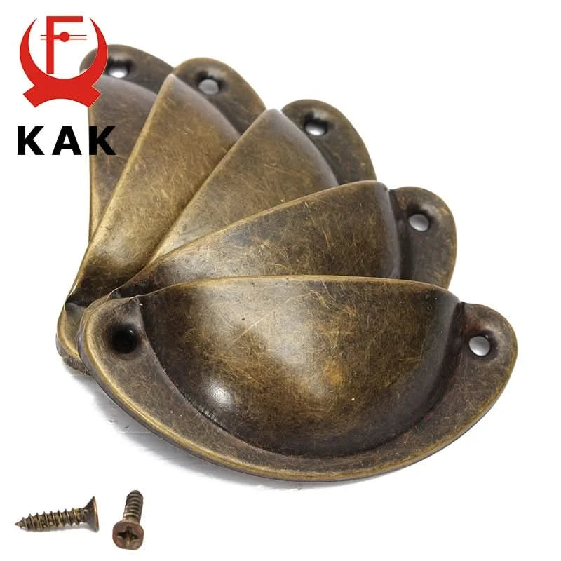 KAK 2 STÜCK Retro Metall Küchenschubladengriff und Möbelknöpfe Schrank Antik Messing Muschelgriffe