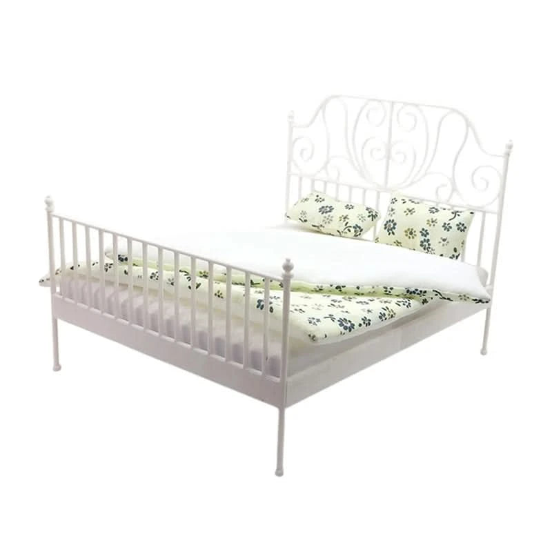 1/12 Dollhouse Simulation European Bed With Mattress Pillow Quilt Doll Home Iron Art Double Bed Bedroom Furniture Decoration Toy