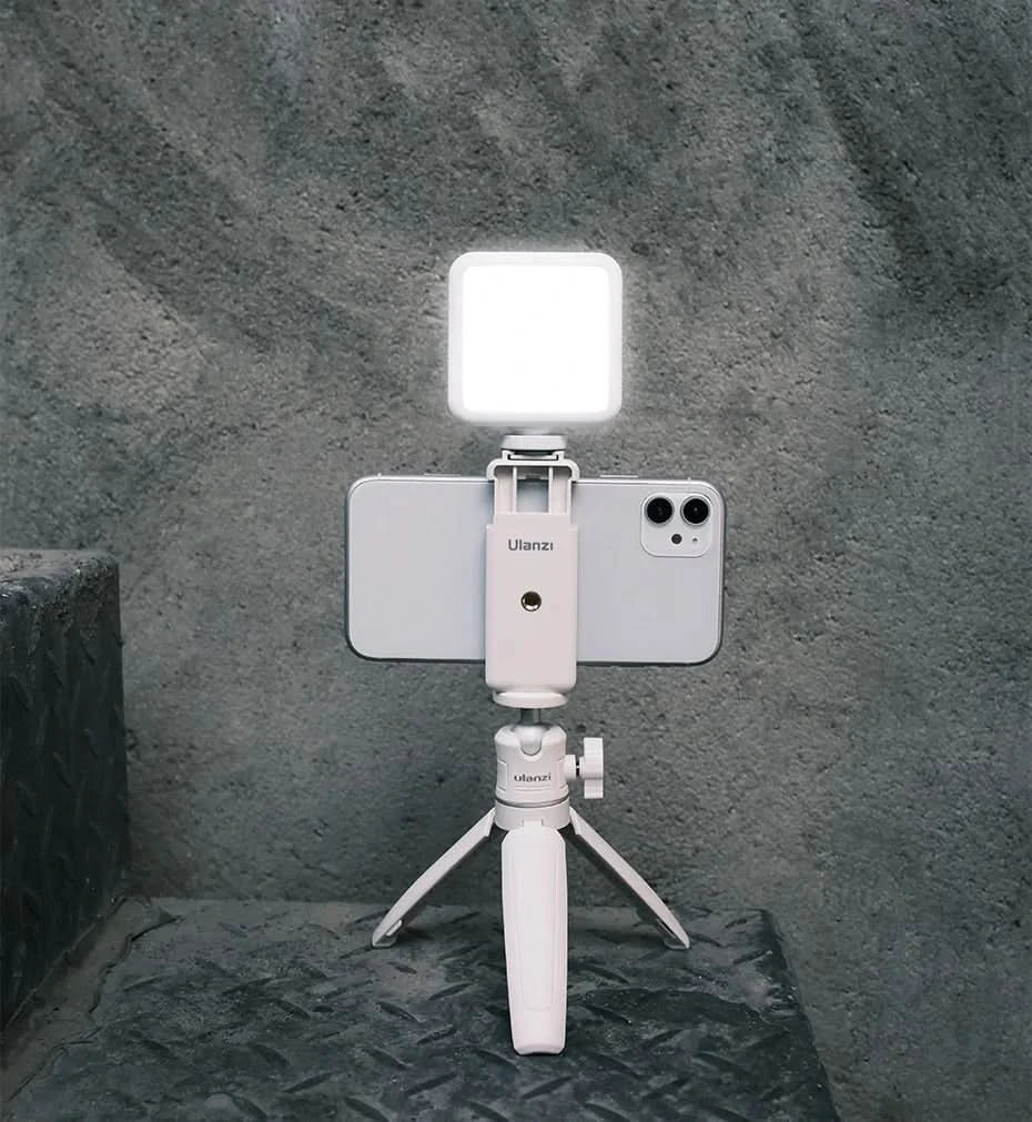 Ulanzi Vl49 Mini LED Video Light 2000mAh 5500K Fill Light for Camera Smartphone Photography Video Light Camera Light