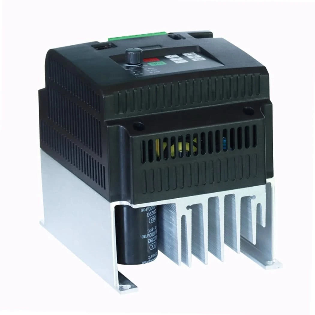 4KW-11KW 220V auf 3-phasigen 380V Frequenzumrichter Multifunktionaler VFD Frequenzumrichter, 400Hz Inverter
