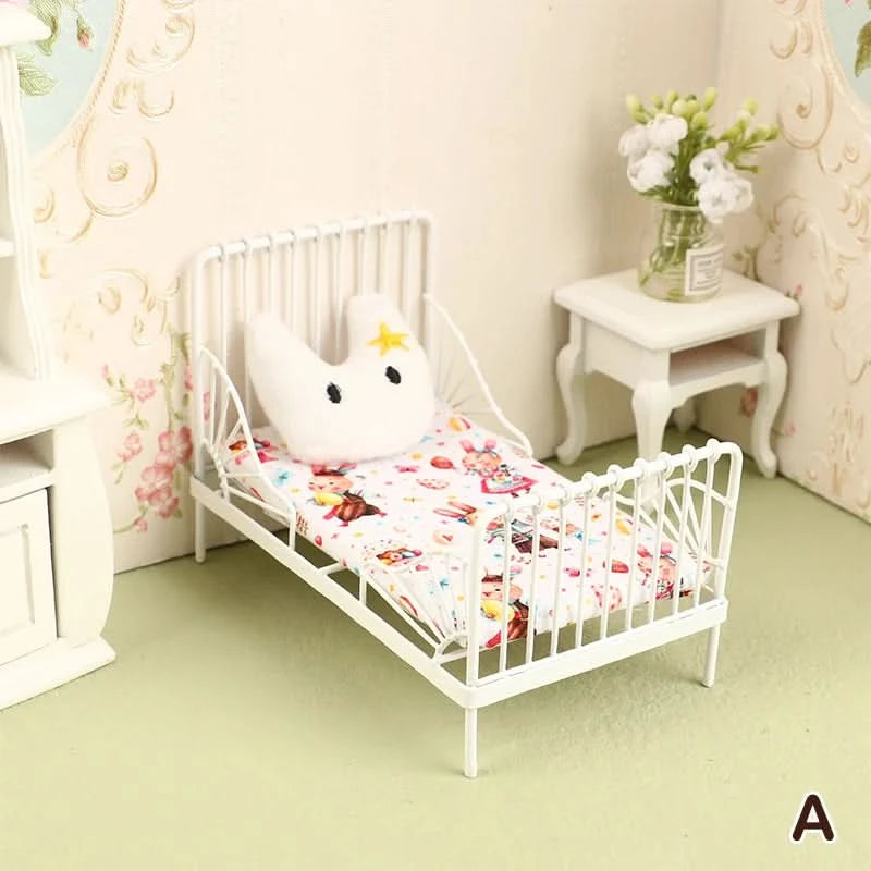 1:12 Dollhouse Mini Single/Double Bed Home Bedroom Furniture Toy Gift Living Room Furniture Model Beautiful Handmade Iron Toy