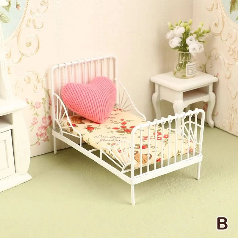 1:12 Dollhouse Mini Single/Double Bed Home Bedroom Furniture Toy Gift Living Room Furniture Model Beautiful Handmade Iron Toy