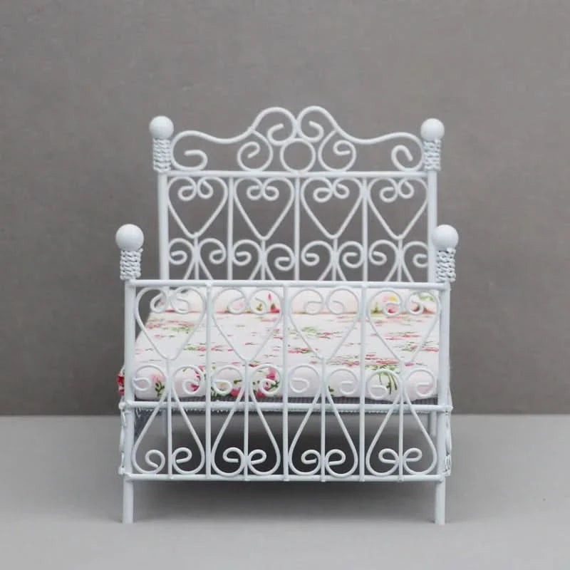 1:12 Dollhouse Mini Single/Double Bed Home Bedroom Furniture Toy Gift Living Room Furniture Model Beautiful Handmade Iron Toy