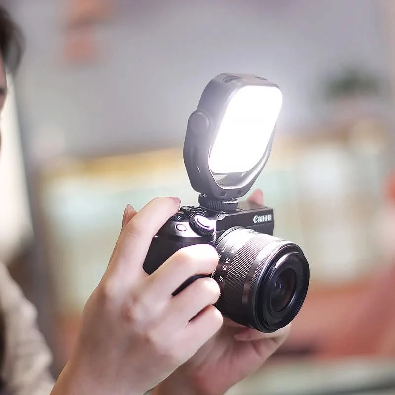 Ulanzi VIJIM VL66 3200k-6500k Vlog Fülllicht 360° drehbares LED-Videolicht mit erweiterter Kaltschuhhalterung 2000mAh Akku mit Lichtstativ